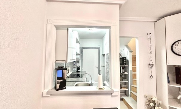 Herverkoop - Apartement Flat -
Torrevieja - Estacion de autobuses