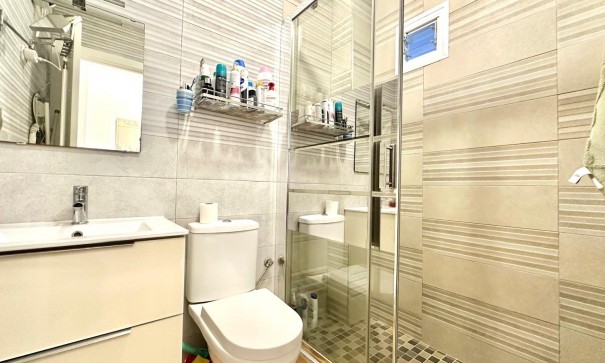 Herverkoop - Apartement Flat -
Torrevieja - Estacion de autobuses