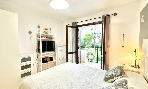 Herverkoop - Apartement Flat -
Torrevieja - Estacion de autobuses