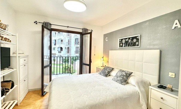 Herverkoop - Apartement Flat -
Torrevieja - Estacion de autobuses