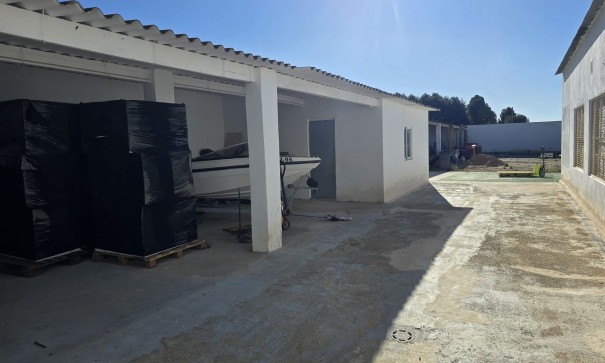 Sale - Commercial -
SAX