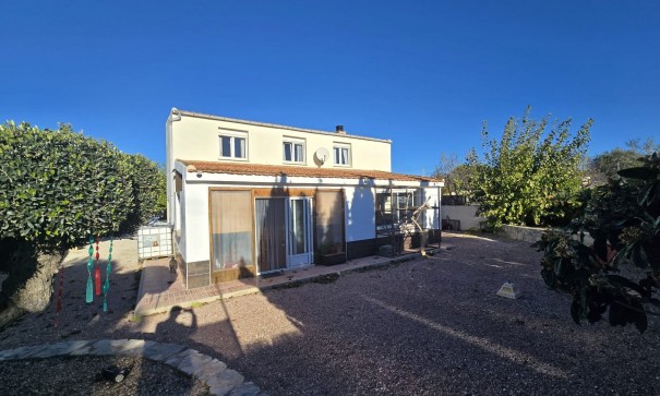 Herverkoop - Vrijstaande Villa -
Castalla