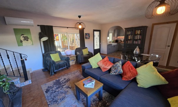 Herverkoop - Vrijstaande Villa -
Castalla