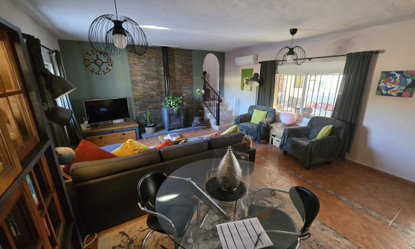 Herverkoop - Vrijstaande Villa -
Castalla