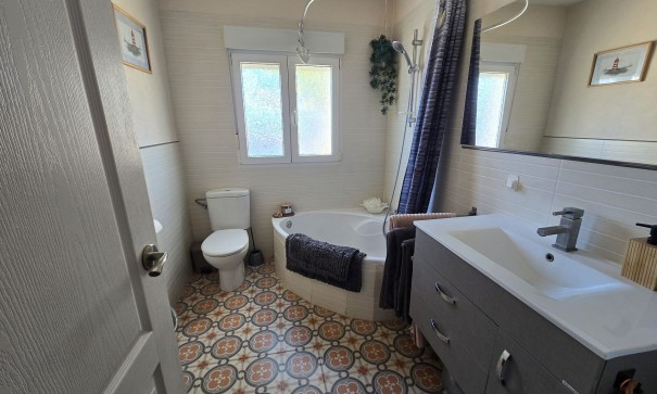 Herverkoop - Vrijstaande Villa -
Castalla