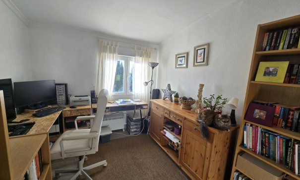 Herverkoop - Vrijstaande Villa -
Castalla