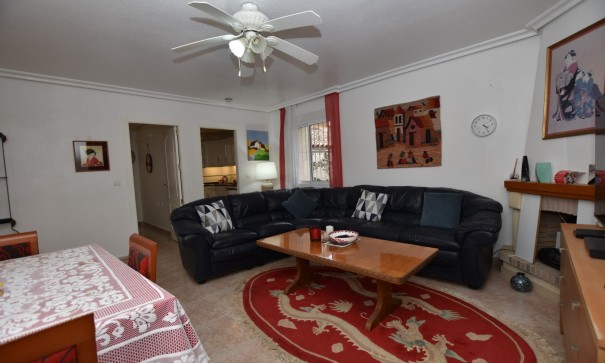 Herverkoop - Vrijstaande Villa -
Algorfa - Montemar