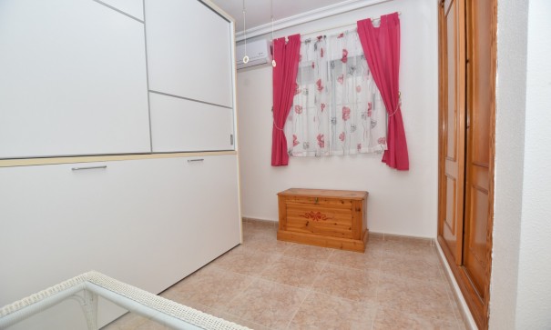 Herverkoop - Vrijstaande Villa -
Algorfa - Montemar