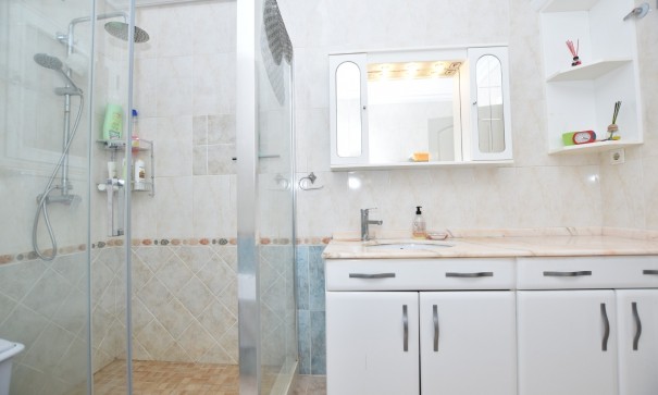 Herverkoop - Vrijstaande Villa -
Algorfa - Montemar