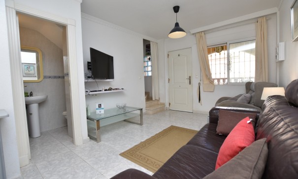 Sale - Town house -
Algorfa - Montemar