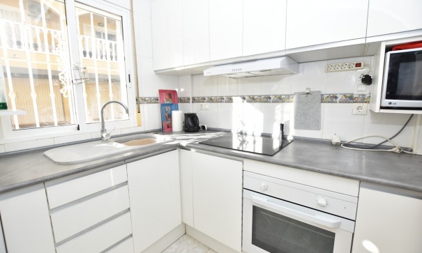 Sale - Town house -
Algorfa - Montemar