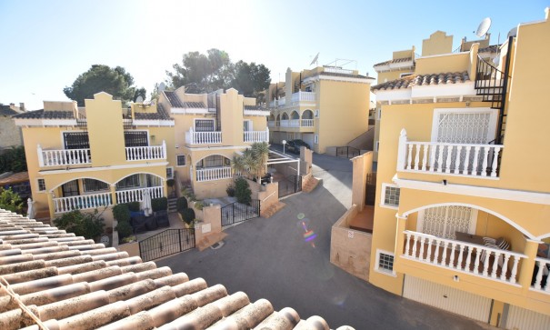 Sale - Town house -
Algorfa - Montemar