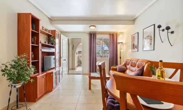 Herverkoop - Apartement Flat -
Torrevieja - Aguas Nuevas