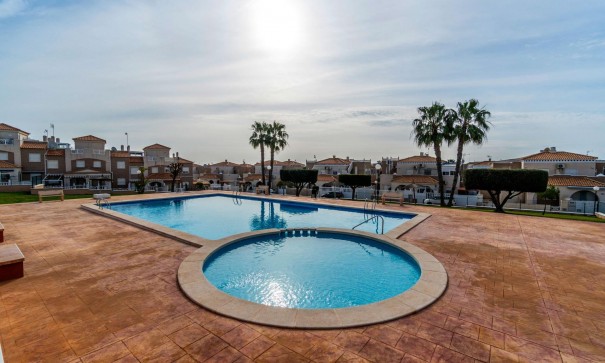 Herverkoop - Apartement Flat -
Torrevieja - Aguas Nuevas