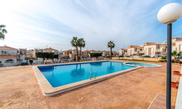 Herverkoop - Apartement Flat -
Torrevieja - Aguas Nuevas
