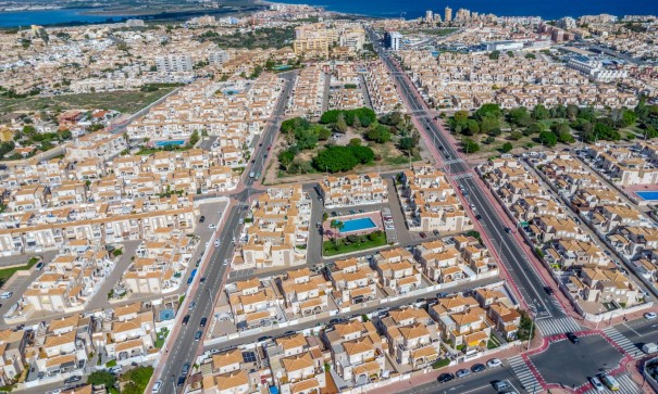 Herverkoop - Apartement Flat -
Torrevieja - Aguas Nuevas