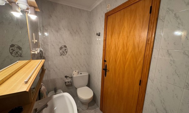 Herverkoop - Apartement Flat -
Torrevieja - Estacion de autobuses