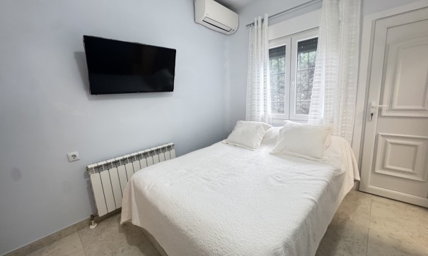 Herverkoop - Vrijstaande Villa -
Villamartín