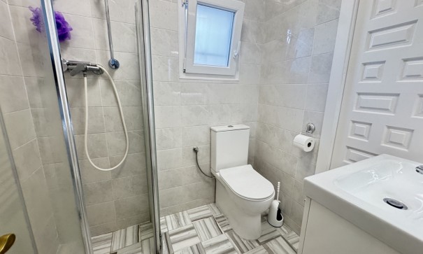 Herverkoop - Vrijstaande Villa -
Villamartín