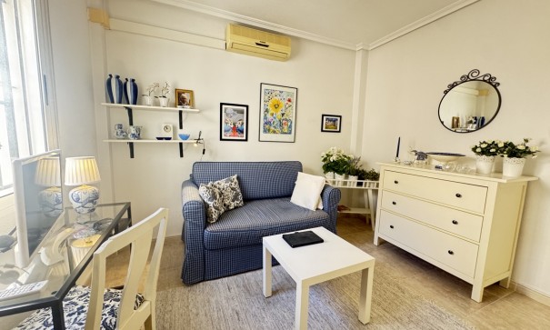 Sprzedaż - Apartament mieszkanie -
Los Altos