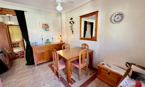 Videresalg - Fritliggende villa -
El Raso