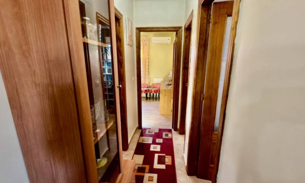 Videresalg - Fritliggende villa -
El Raso