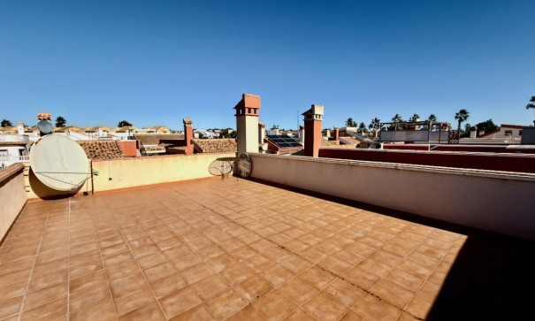 Videresalg - Fritliggende villa -
El Raso