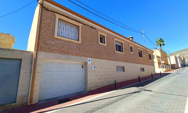 Sale - Town house -
Hondón de los Fráiles