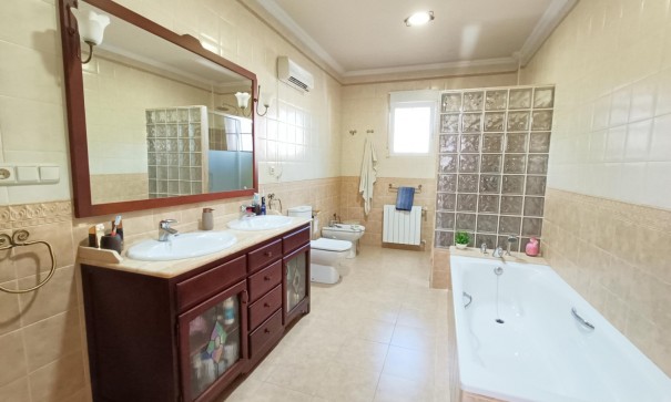 Sale - Town house -
Hondón de los Fráiles