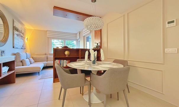 Resale - Wohnung Appartement -
Torrevieja - Punta Prima