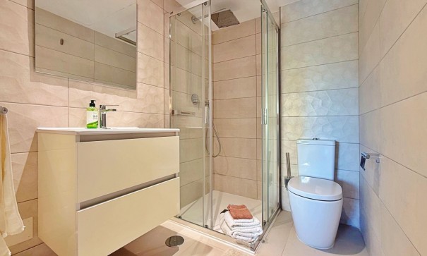 Resale - Wohnung Appartement -
Torrevieja - Punta Prima