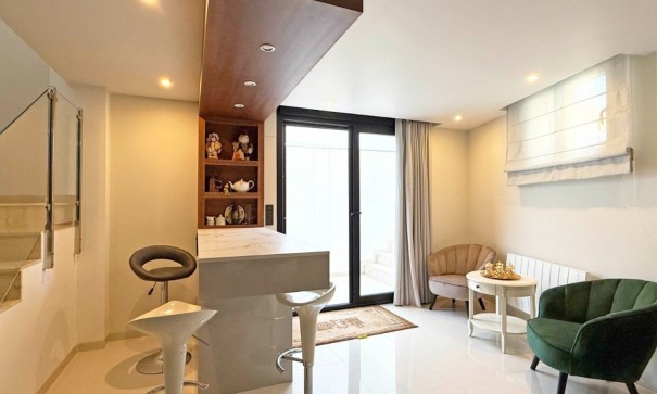 Herverkoop - Vrijstaande Villa -
Orihuela Costa - Villamartín