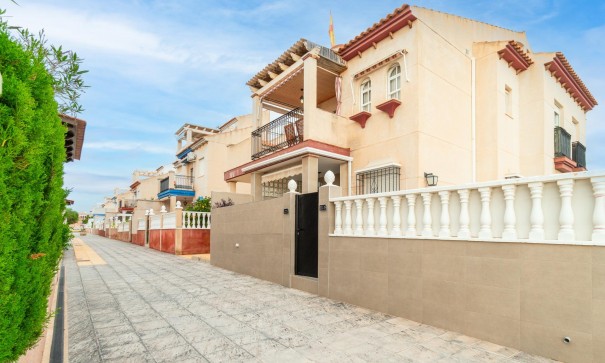 Location longue durée - Apartement Flat -
Orihuela Costa - Playa Flamenca