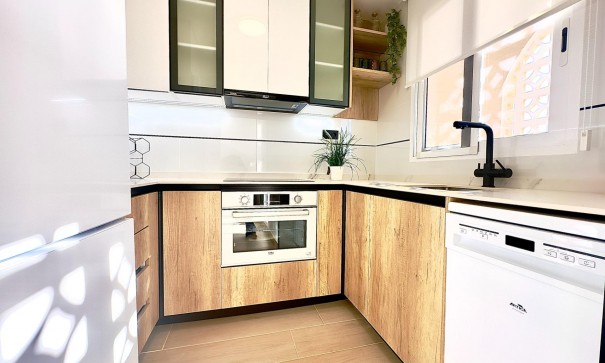 Herverkoop - Apartement Flat -
Torrevieja - Cabo cervera