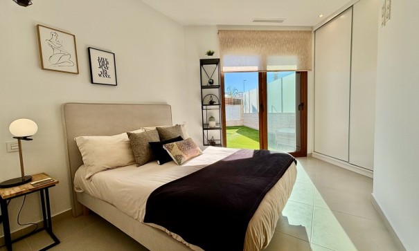 Herverkoop - Vrijstaande Villa -
Benijofar - Benijofar - Village