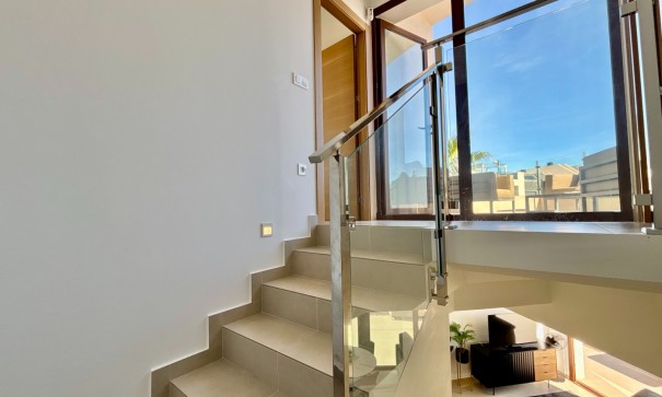 Herverkoop - Vrijstaande Villa -
Benijofar - Benijofar - Village