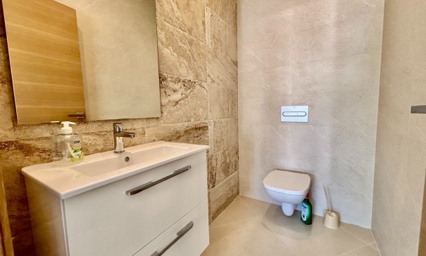 Herverkoop - Vrijstaande Villa -
Benijofar - Benijofar - Village