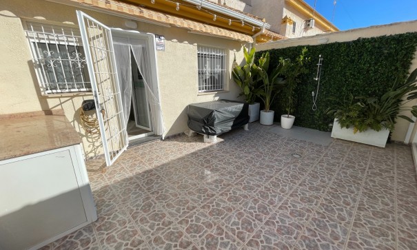 Herverkoop - Stadswoning -
Torre de La Horadada - Torre De Horadada