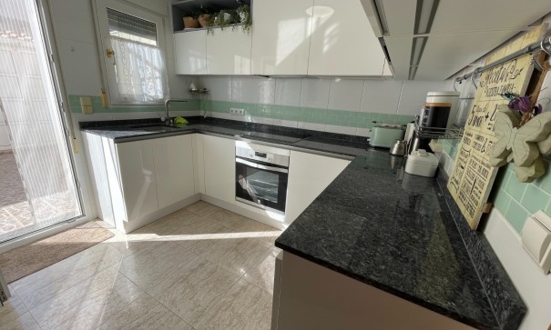 Herverkoop - Stadswoning -
Torre de La Horadada - Torre De Horadada