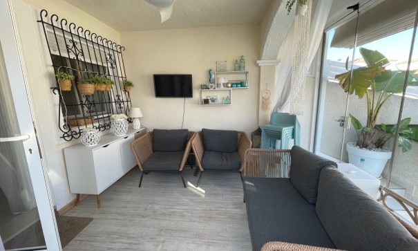 Herverkoop - Stadswoning -
Torre de La Horadada - Torre De Horadada