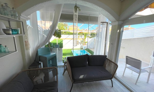 Herverkoop - Stadswoning -
Torre de La Horadada - Torre De Horadada