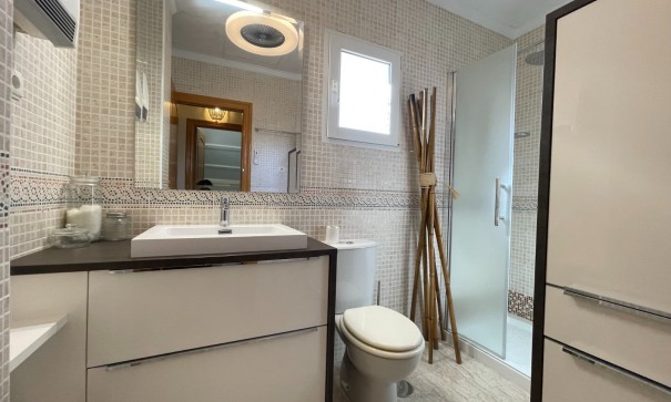 Herverkoop - Stadswoning -
Torre de La Horadada - Torre De Horadada