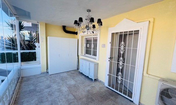 Herverkoop - Vrijstaande Villa -
Benijofar