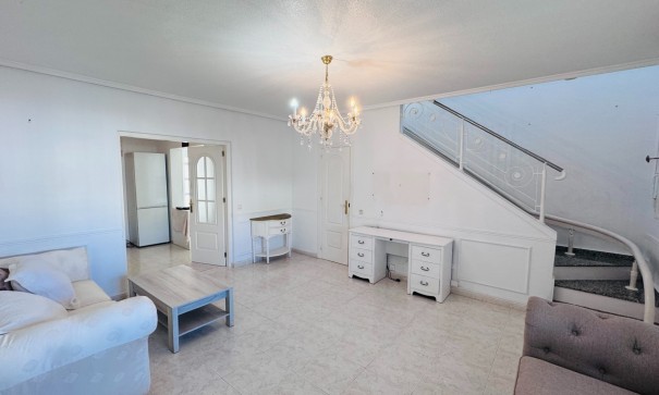 Herverkoop - Vrijstaande Villa -
Benijofar