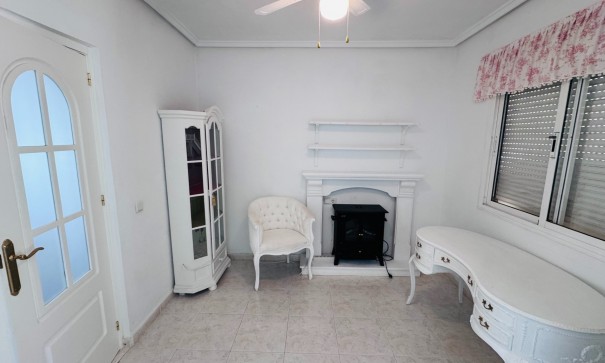 Herverkoop - Vrijstaande Villa -
Benijofar