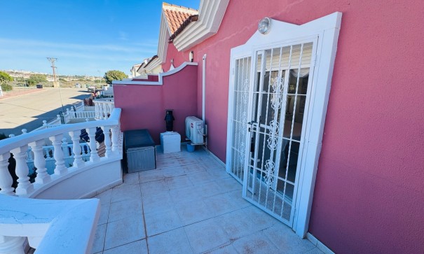 Herverkoop - Vrijstaande Villa -
Benijofar