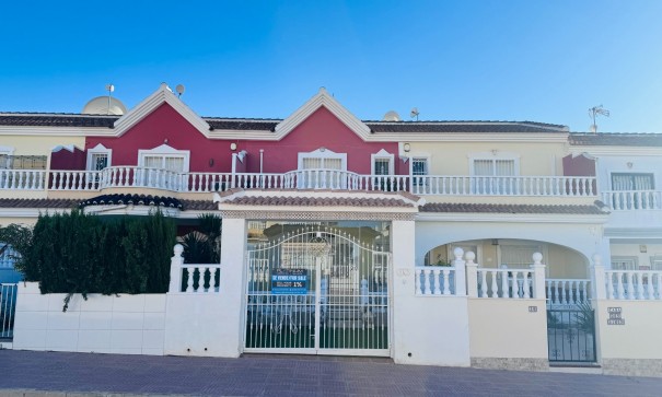 Herverkoop - Vrijstaande Villa -
Benijofar