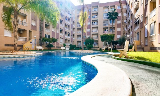 Herverkoop - Apartement Flat -
Torrevieja - Centro