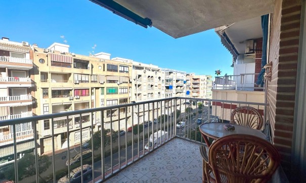 Herverkoop - Apartement Flat -
Torrevieja - Acequion