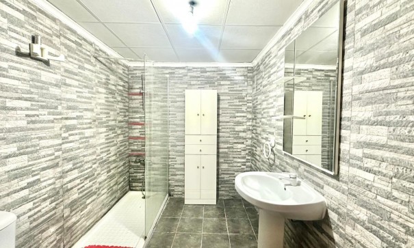 Herverkoop - Apartement Flat -
Torrevieja - Acequion